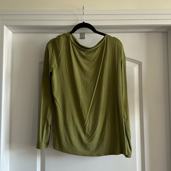 Lululemon Open Back Long Sleeve Shirt - Picture 3 of 5